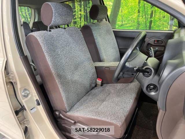 Toyota PASSO 2013-09 327358-8