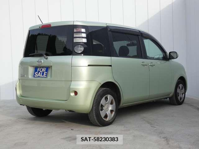 Toyota SIENTA 2007-11 385902-8