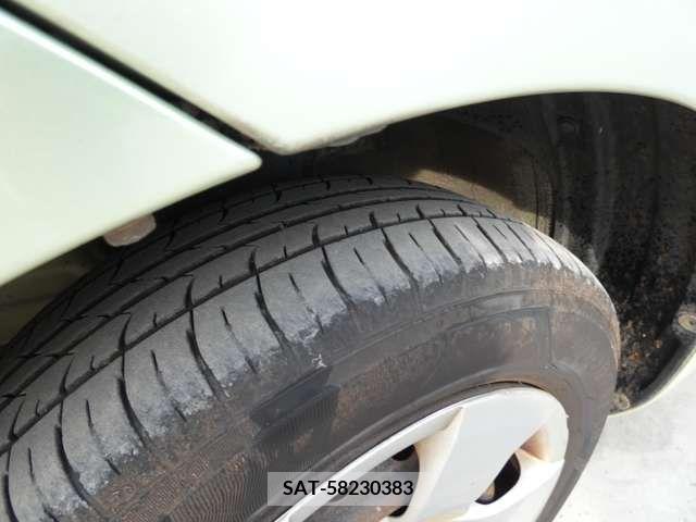Toyota SIENTA 2007-11 385902-19