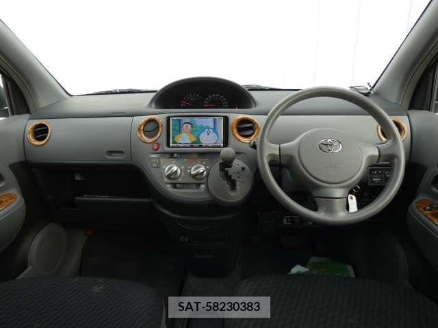 Toyota SIENTA 2007-11 385902-5