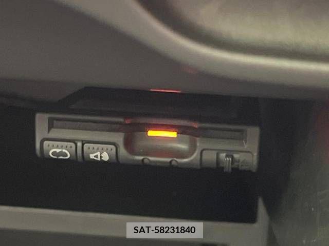 Nissan NOTE 2016-01 335238-5