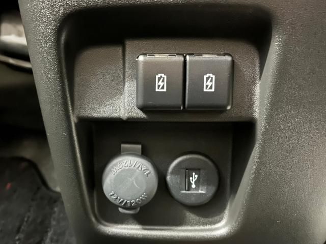 Suzuki SPACIA 2021-12 185196-17