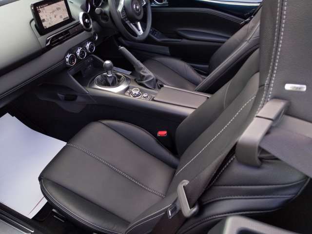 Mazda ROADSTER 2021-04 10967-14