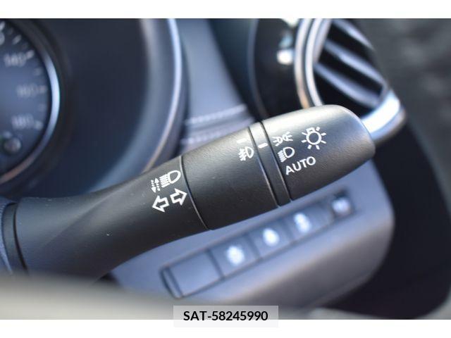 Nissan KICKS 2021-09 397008-16
