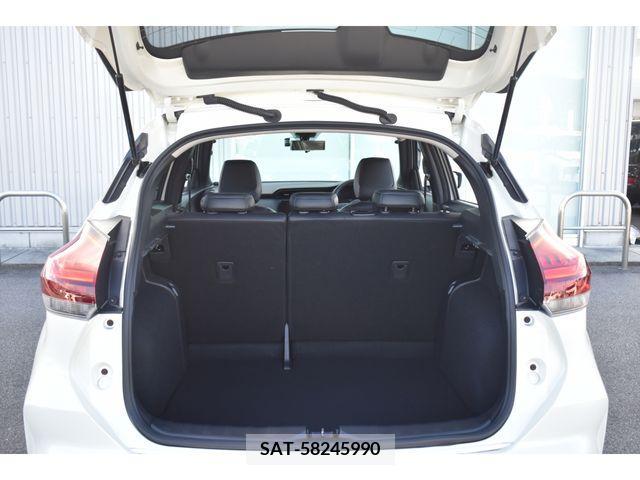 Nissan KICKS 2021-09 397008-21
