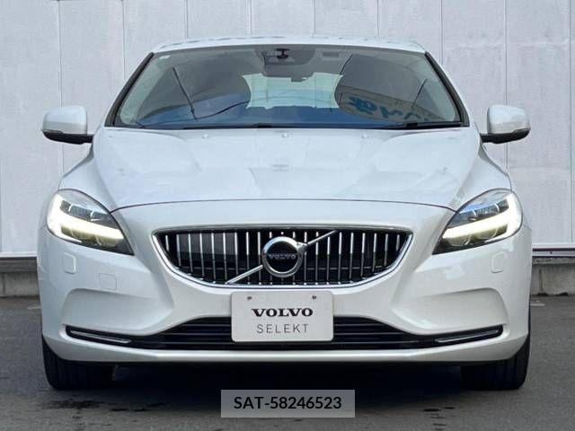 Volvo V40 2019-09 394878-16