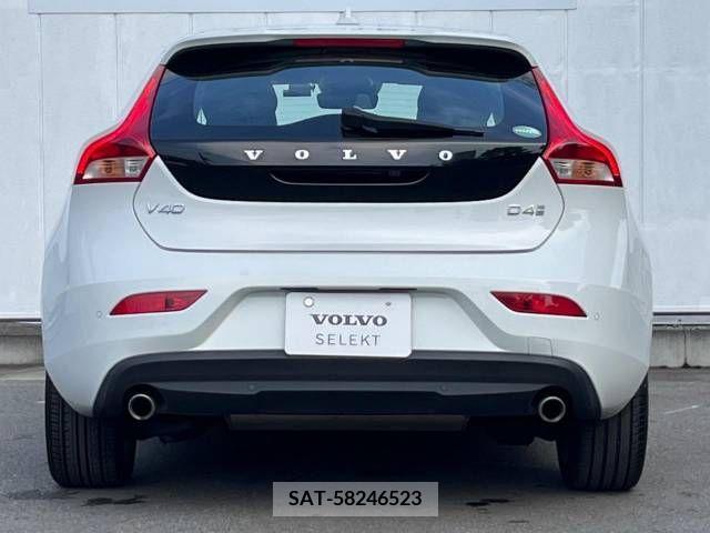 Volvo V40 2019-09 394878-19