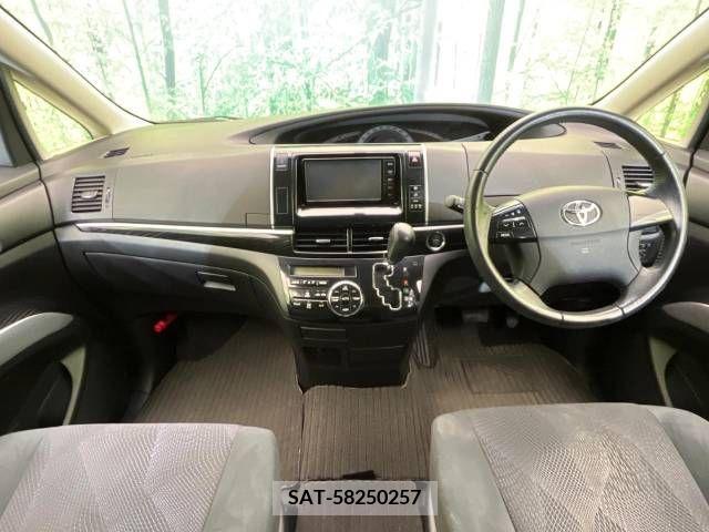 Toyota ESTIMA 2015-06 297348-1