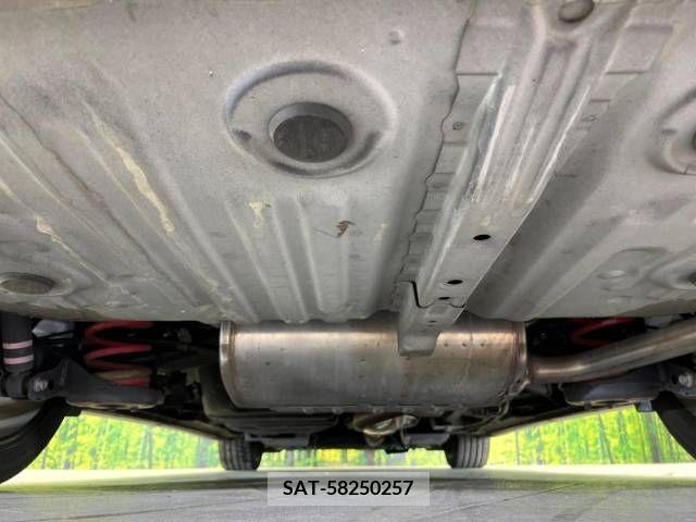 Toyota ESTIMA 2015-06 297348-19