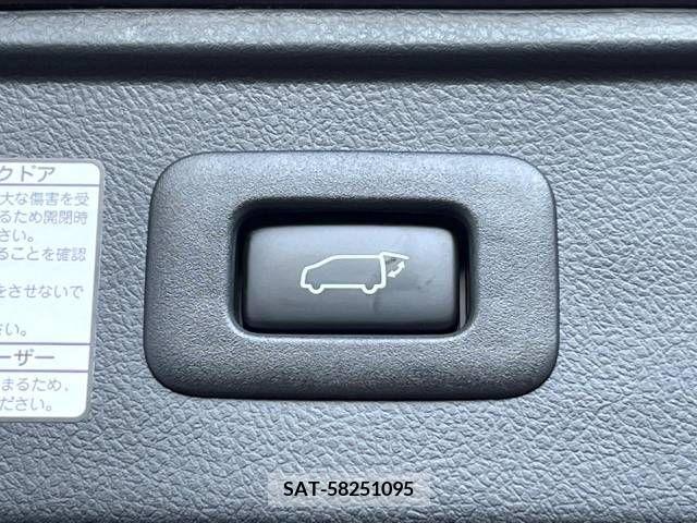 Toyota VELLFIRE 2017-10 369776-7