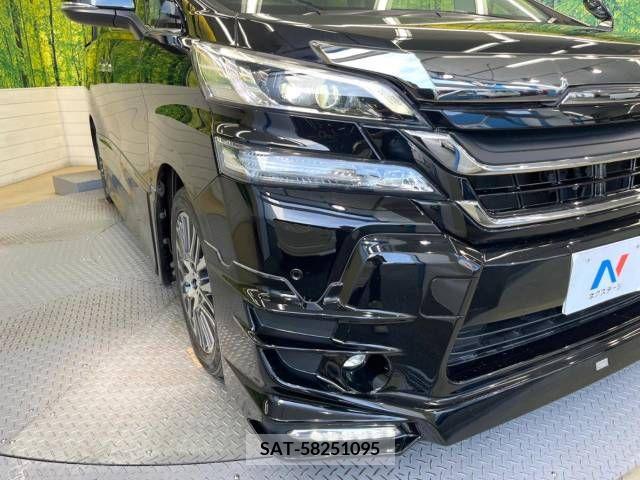 Toyota VELLFIRE 2017-10 369776-13