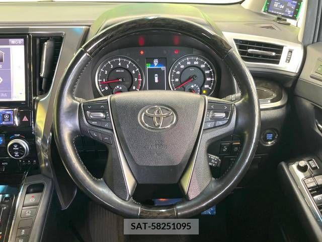 Toyota VELLFIRE 2017-10 369776-12