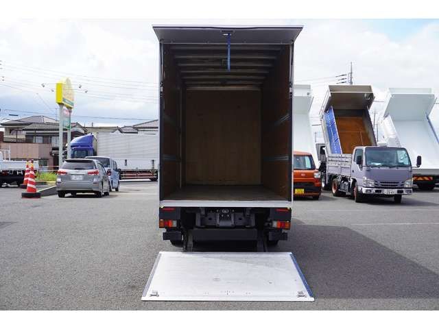 Mitsubishi CANTER 2019-05 6504-19