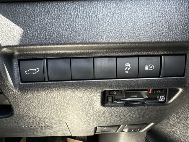 Toyota HARRIER 2023-05 3510-24