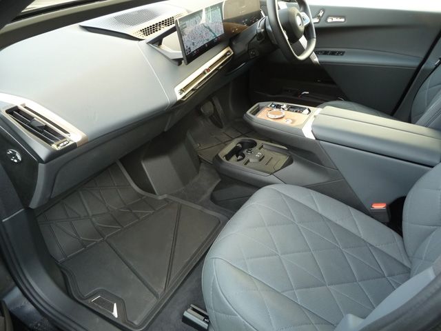 Bmw IX 2022-05 28193-1