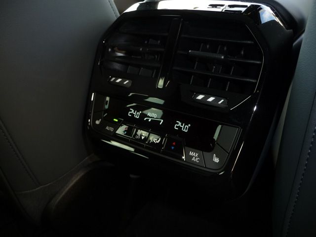 Bmw IX 2022-05 28193-20