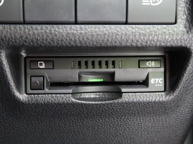 Toyota RAV4 2020-04 13781-9