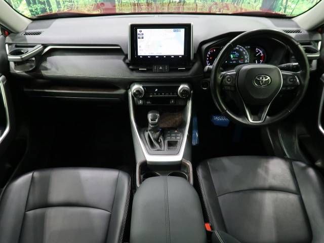 Toyota RAV4 2020-04 13781-1