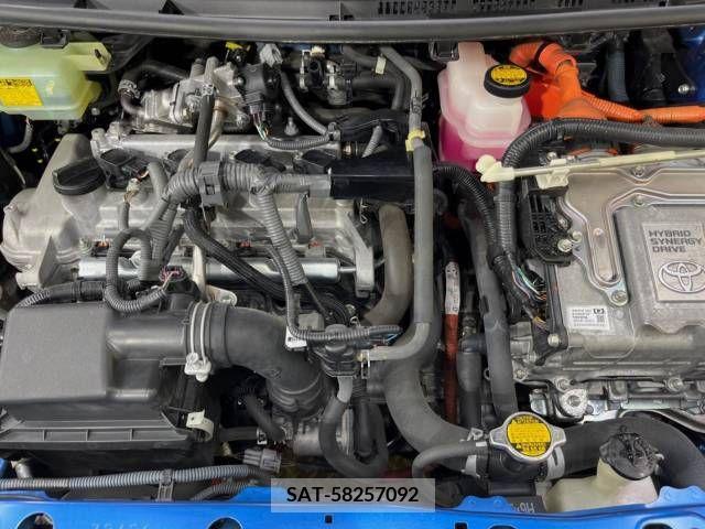 Toyota AQUA 2015-07 328034-18