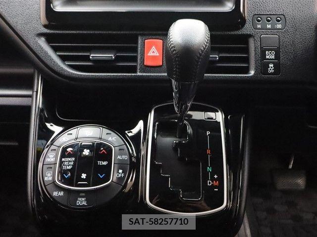 Toyota NOAH 2019-03 221744-12