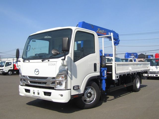 Mazda TITAN 2023-06 6829-0