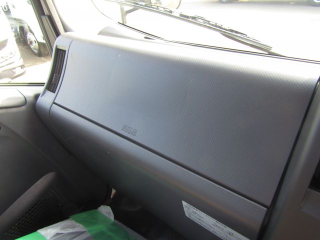 Mazda TITAN 2023-06 6829-23