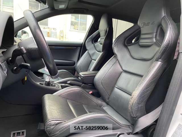 Audi RS4 2006-12 231169-8