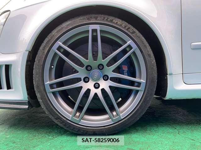 Audi RS4 2006-12 231169-3