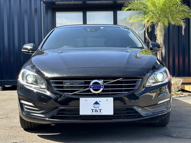 Volvo V60 2017-08 19903-6