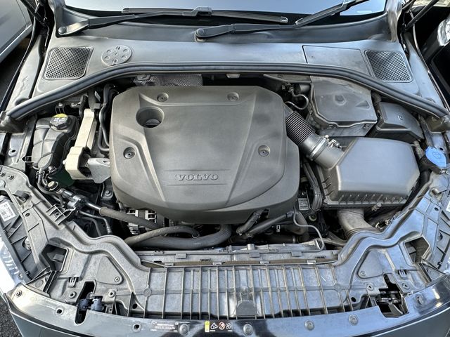 Volvo V60 2017-08 19903-27