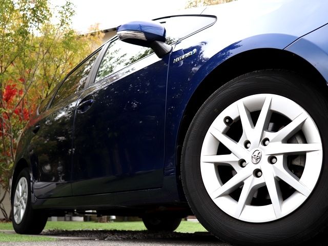 Toyota PRIUS ALPHA 2012-01 14421-14