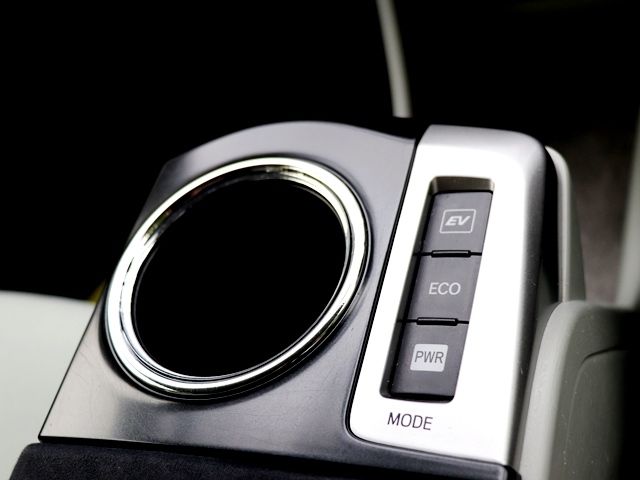 Toyota PRIUS ALPHA 2012-01 14421-20