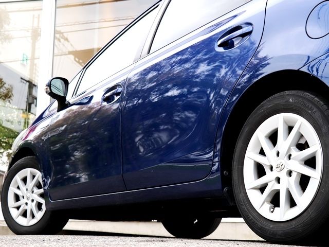 Toyota PRIUS ALPHA 2012-01 14421-10