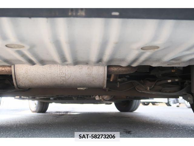 Nissan SERENA 2010-01 384295-20