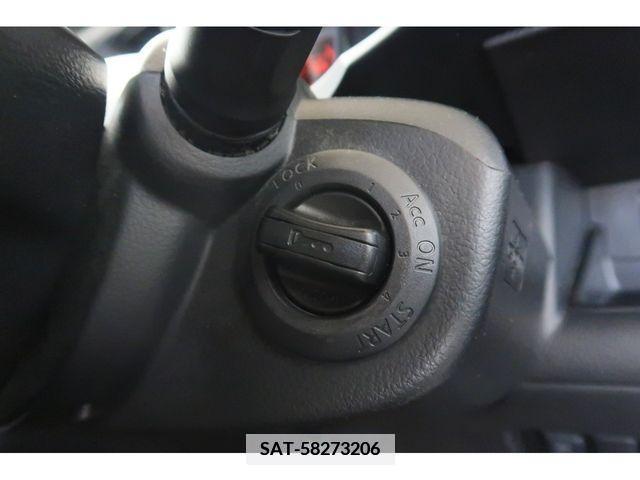 Nissan SERENA 2010-01 384295-16