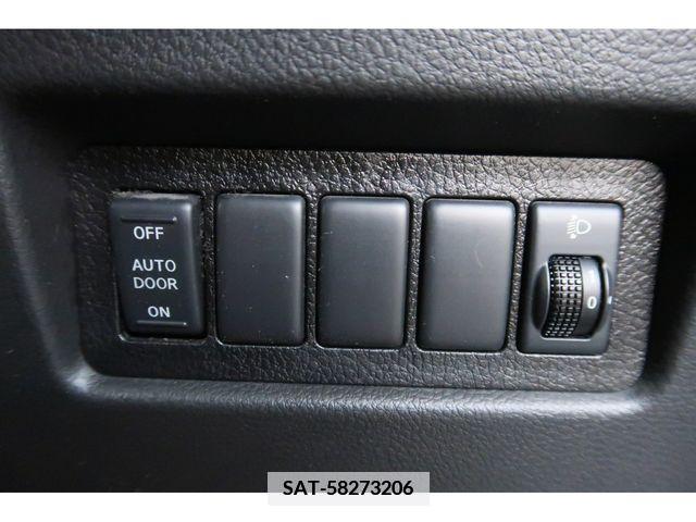 Nissan SERENA 2010-01 384295-15