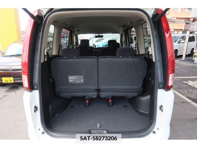 Nissan SERENA 2010-01 384295-27