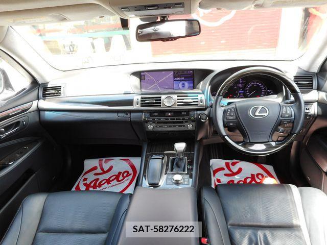 Lexus LS 2013-06 275421-1