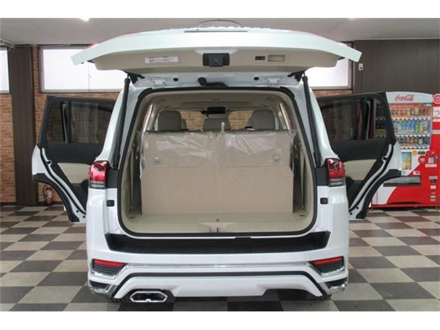 Toyota LAND CRUISER 2022-05 3944-27