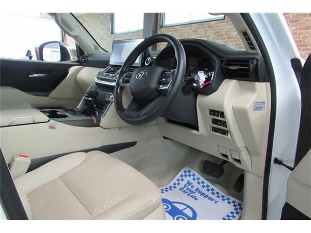 Toyota LAND CRUISER 2022-05 3944-3