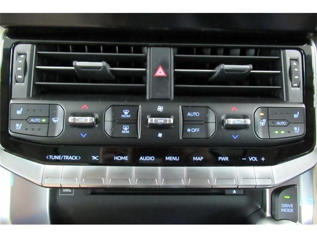 Toyota LAND CRUISER 2022-05 3944-19