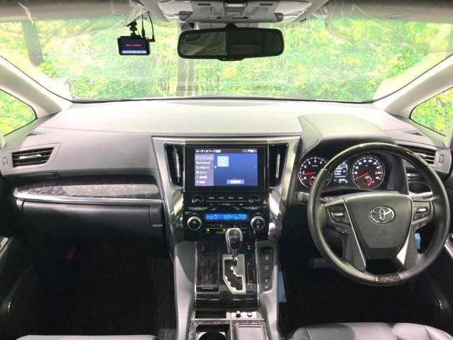 Toyota ALPHARD 2021-01 12879-1