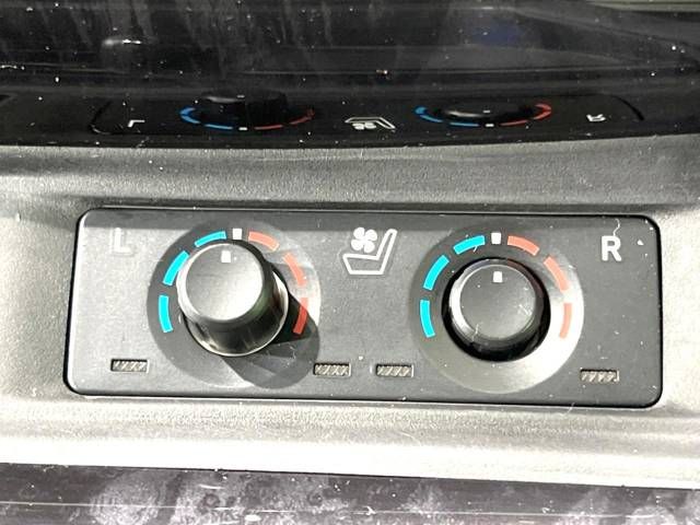 Toyota ALPHARD 2021-01 12879-7