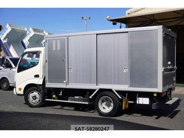 Hino DUTRO 2021-07 203367-6
