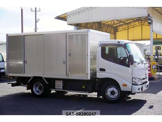 Hino DUTRO 2021-07 203367-5