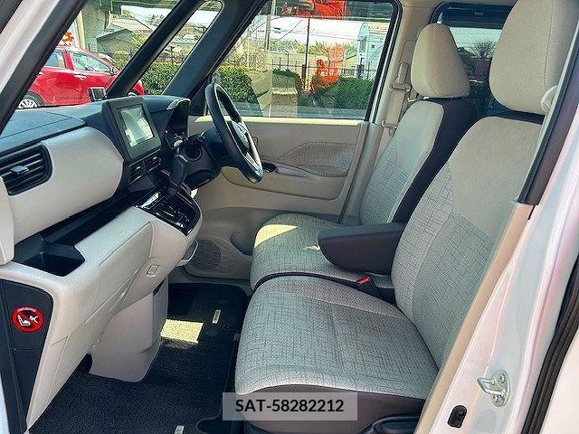 Nissan ROOX 2021-03 214715-18