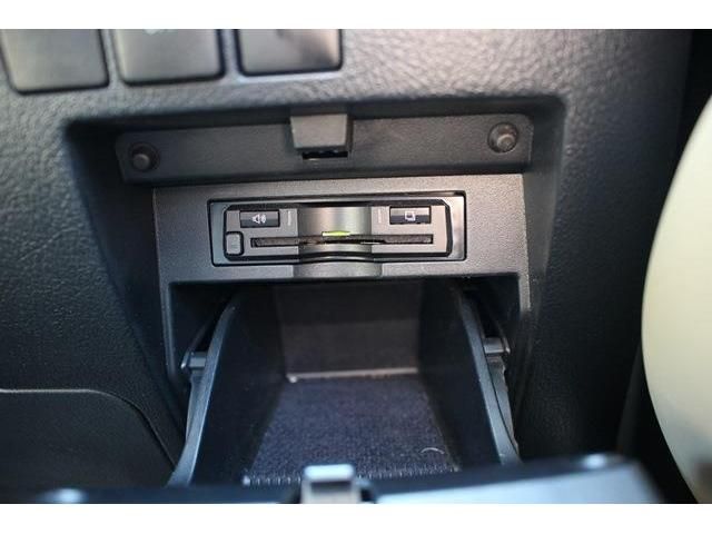 Toyota ALPHARD HYBRID 2018-05 18692-3