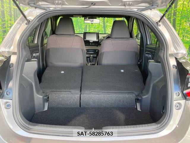 Toyota YARIS 2020-10 216038-10