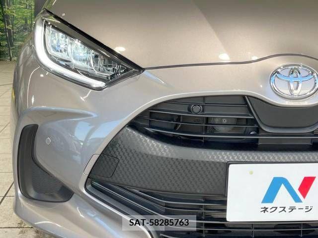 Toyota YARIS 2020-10 216038-12