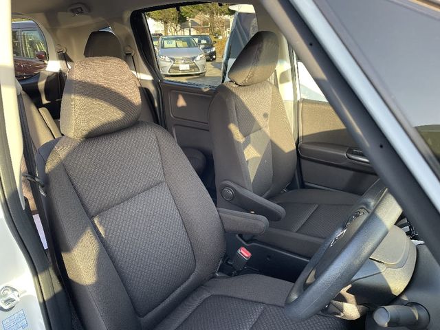 Honda FREED HYBRID 2022-02 189106-5